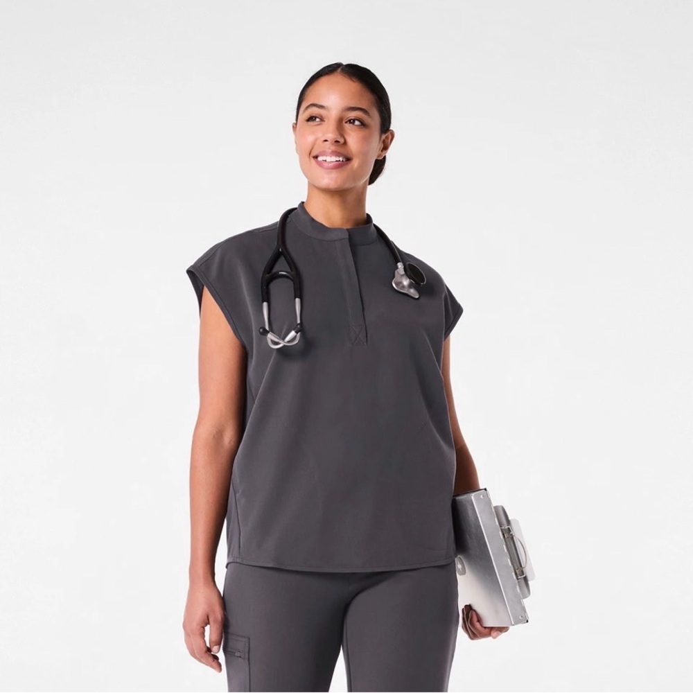 Figs Women's Rafaela Oversized Scrub Top in Charcoal - Picture 3 of 8